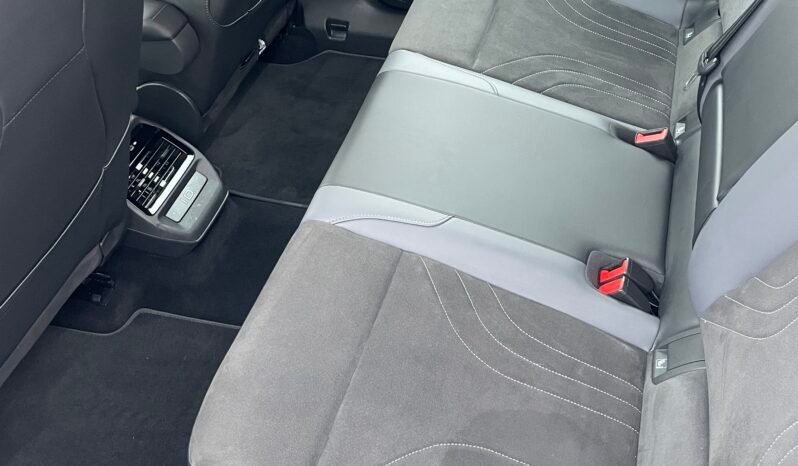 
								Volkswagen ID.4 full									